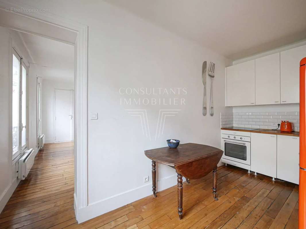 Appartement à PARIS-17E