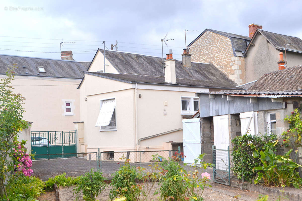 Maison à CHATELLERAULT