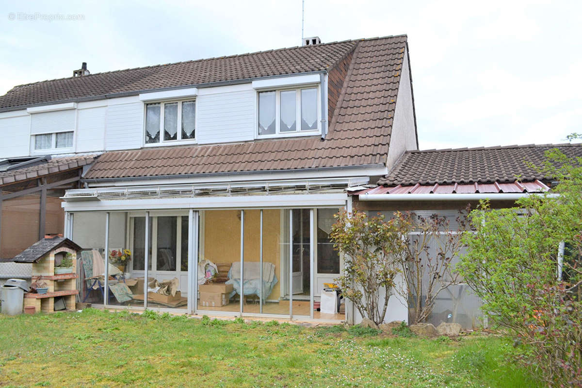 Maison à CHATELLERAULT