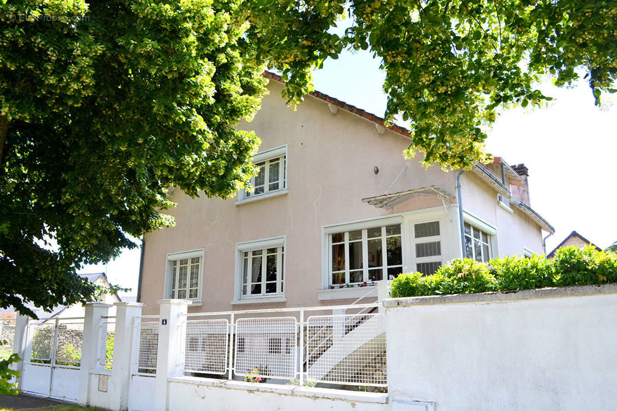 Maison à CHATELLERAULT