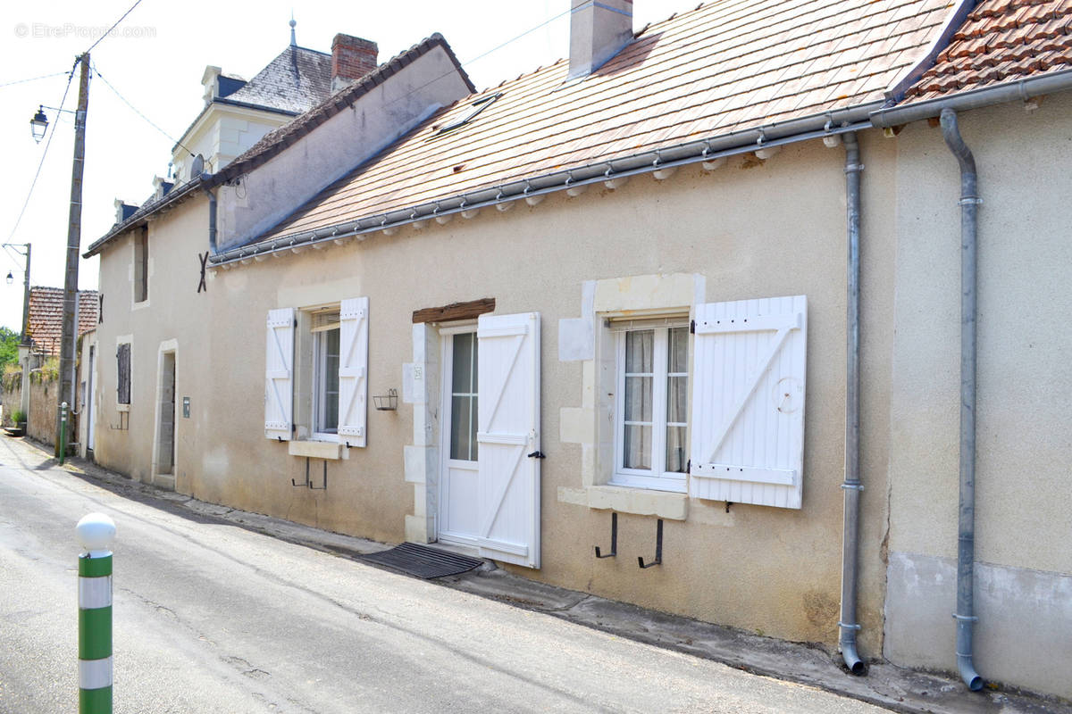 Maison à LESIGNY