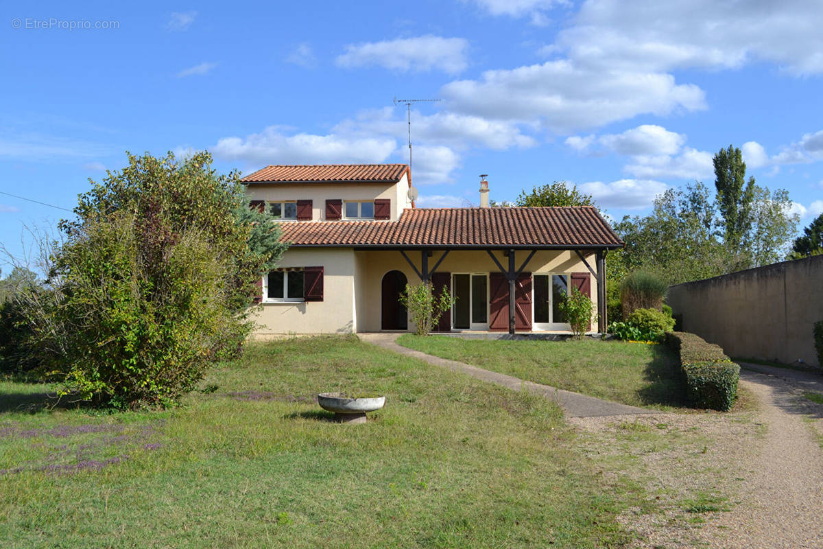 Maison à NAINTRE