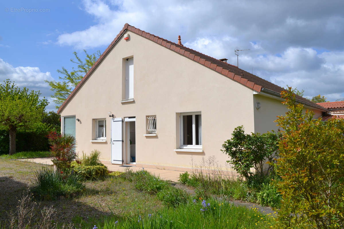 Maison à CHATELLERAULT