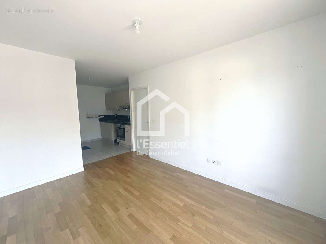 Appartement à VERNEUIL-SUR-SEINE