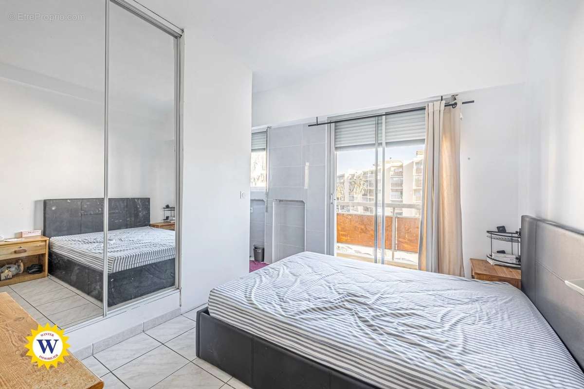 Appartement à SAINT-LAURENT-DU-VAR