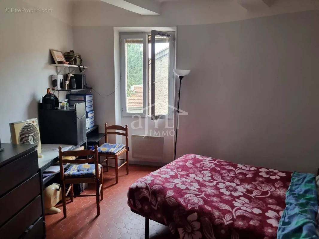 Appartement à ROGNES