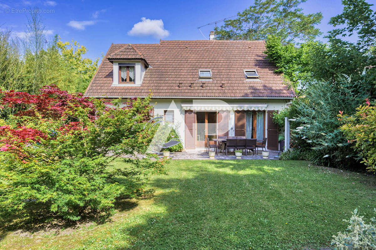 Maison à RUEIL-MALMAISON