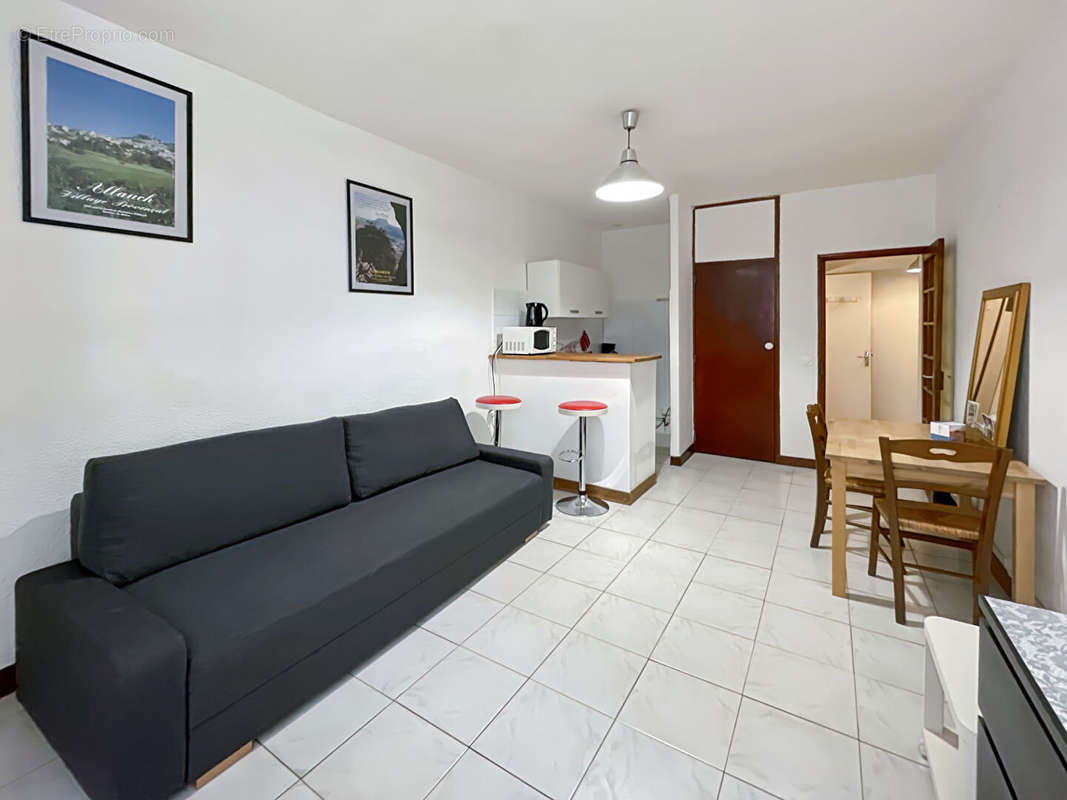 Appartement à MARSEILLE-1E