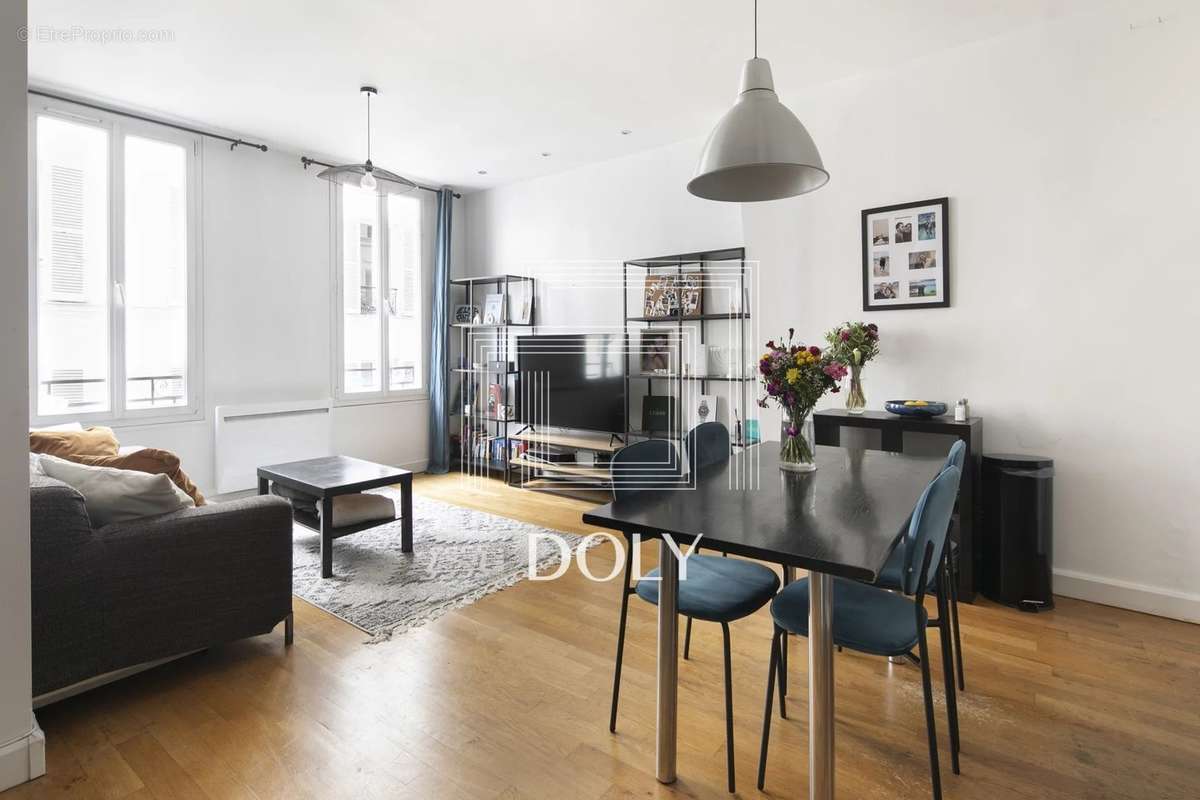 Appartement à PARIS-11E