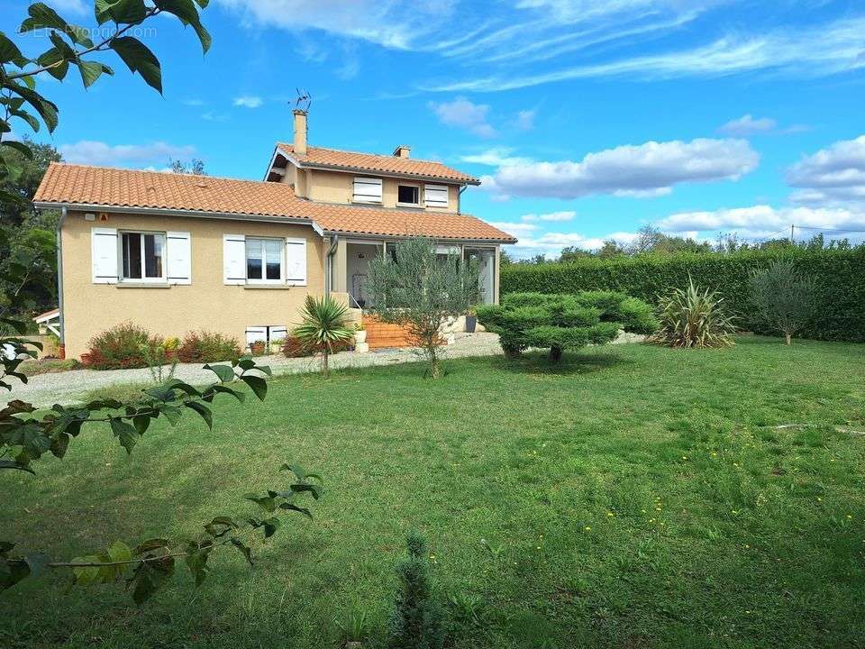 Maison à CHATEAUNEUF-SUR-ISERE