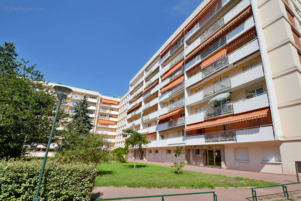 Appartement à VILLEURBANNE