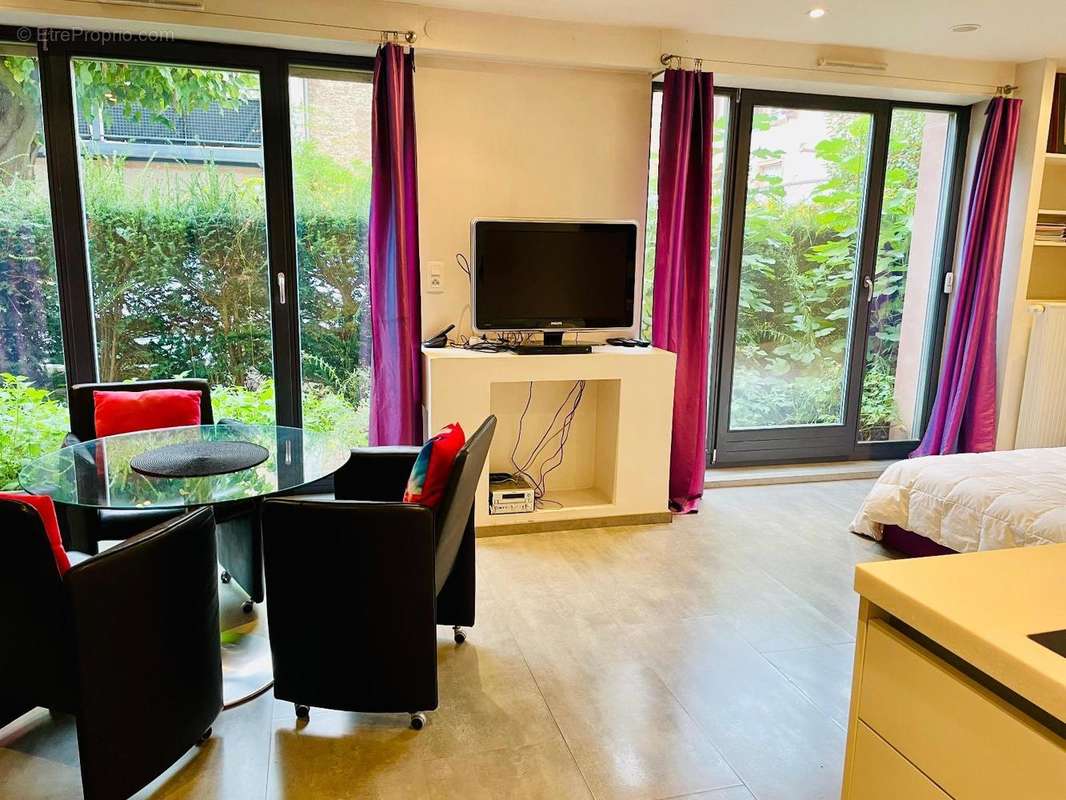   - Appartement à STRASBOURG