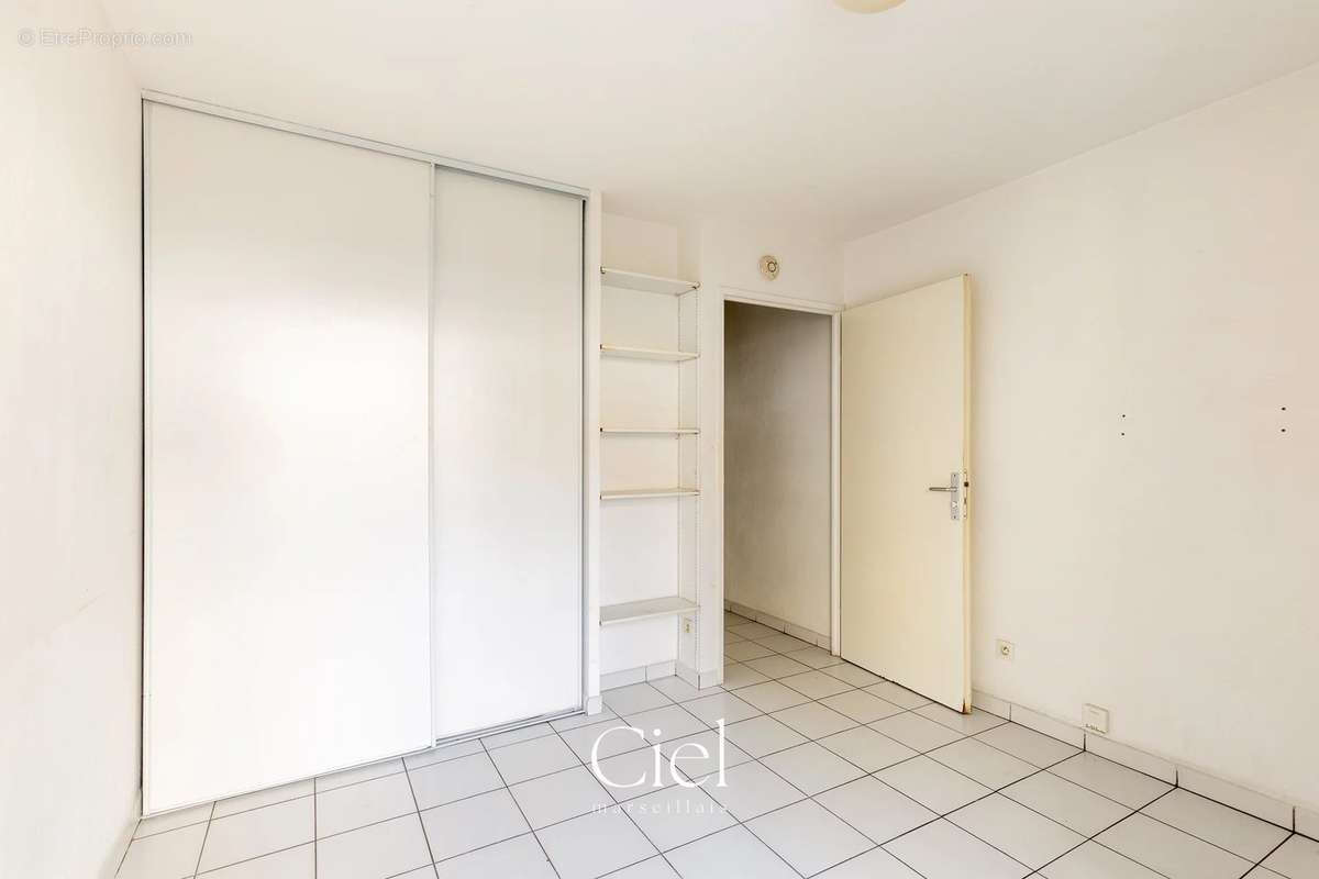 Appartement à MARSEILLE-6E