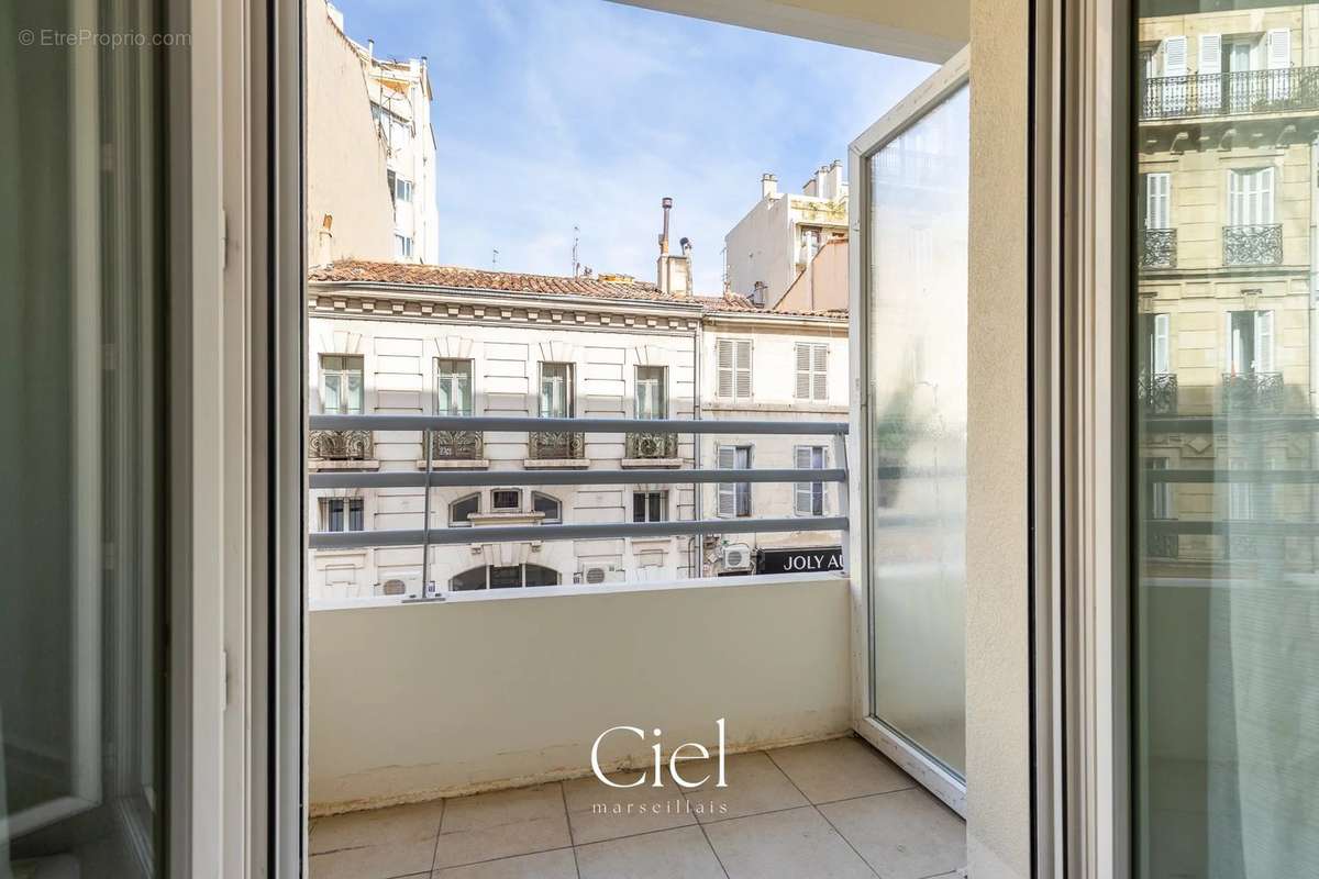 Appartement à MARSEILLE-6E