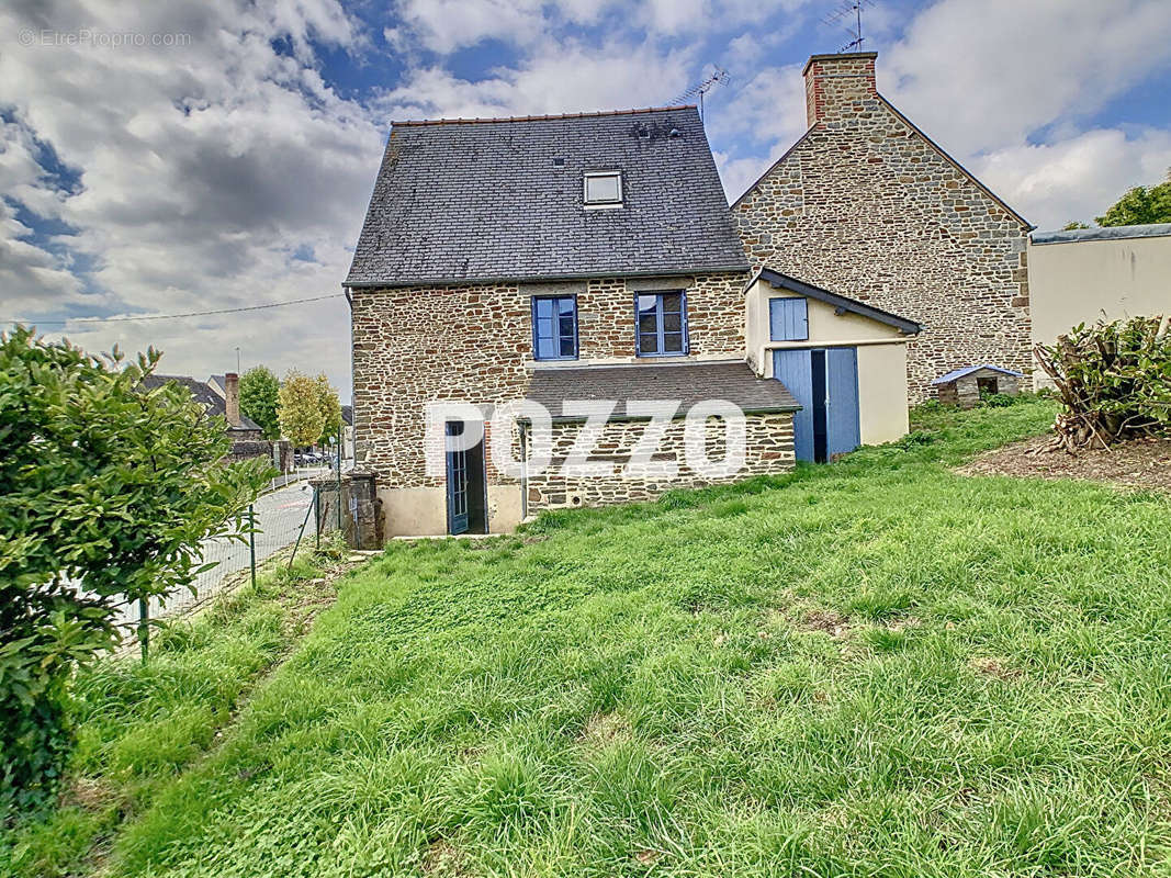 Maison à PLEINE-FOUGERES