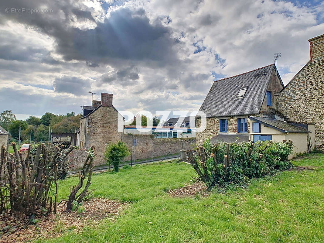 Maison à PLEINE-FOUGERES