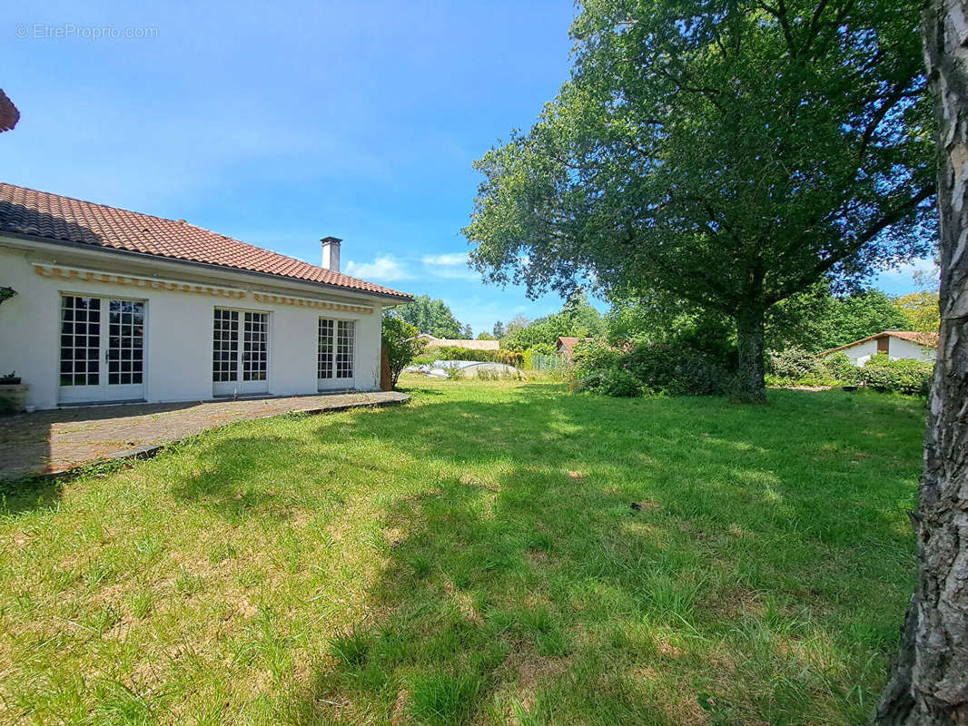 Maison à LEON