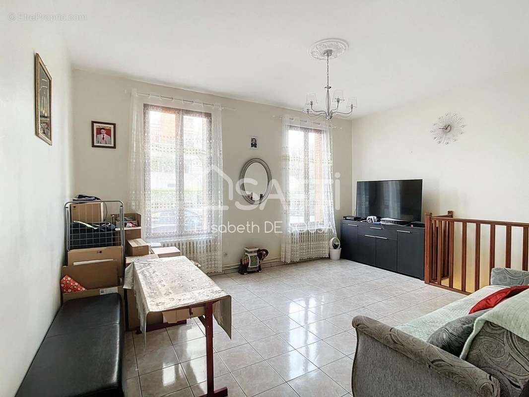 Photo 2 - Appartement à IVRY-SUR-SEINE