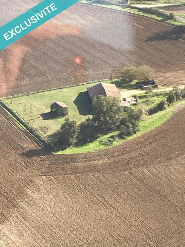 Photo 1 - Maison à AURIAC-SUR-VENDINELLE