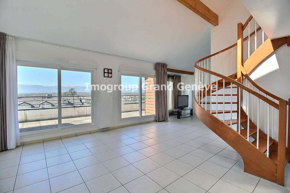 Appartement à VETRAZ-MONTHOUX