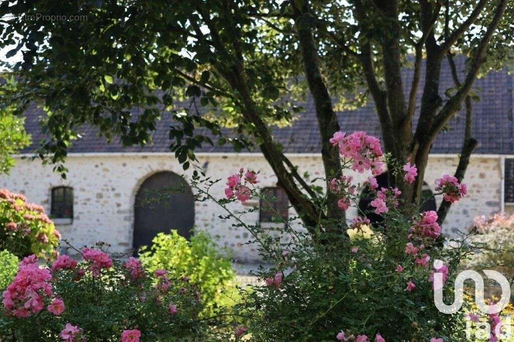 Photo 4 - Maison à VERT-SAINT-DENIS