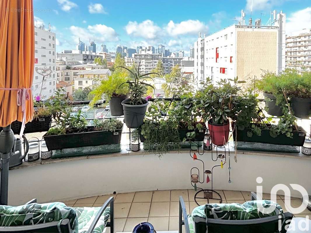 Photo 2 - Appartement à COURBEVOIE