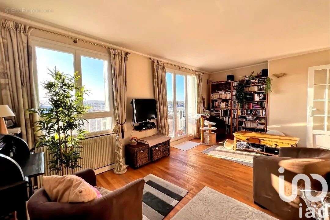 Photo 3 - Appartement à RUEIL-MALMAISON