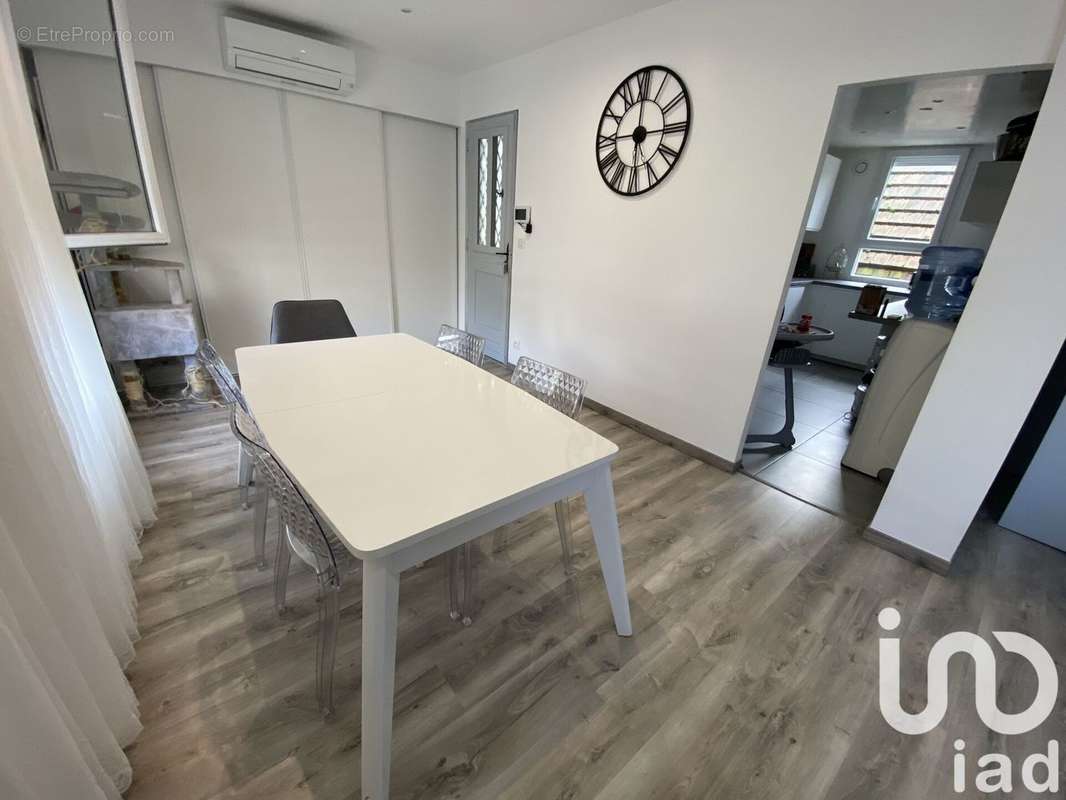 Photo 3 - Appartement à COMBS-LA-VILLE