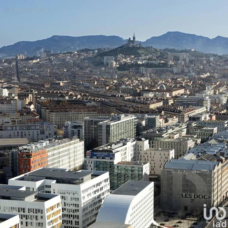 Photo 1 - Commerce à MARSEILLE-2E