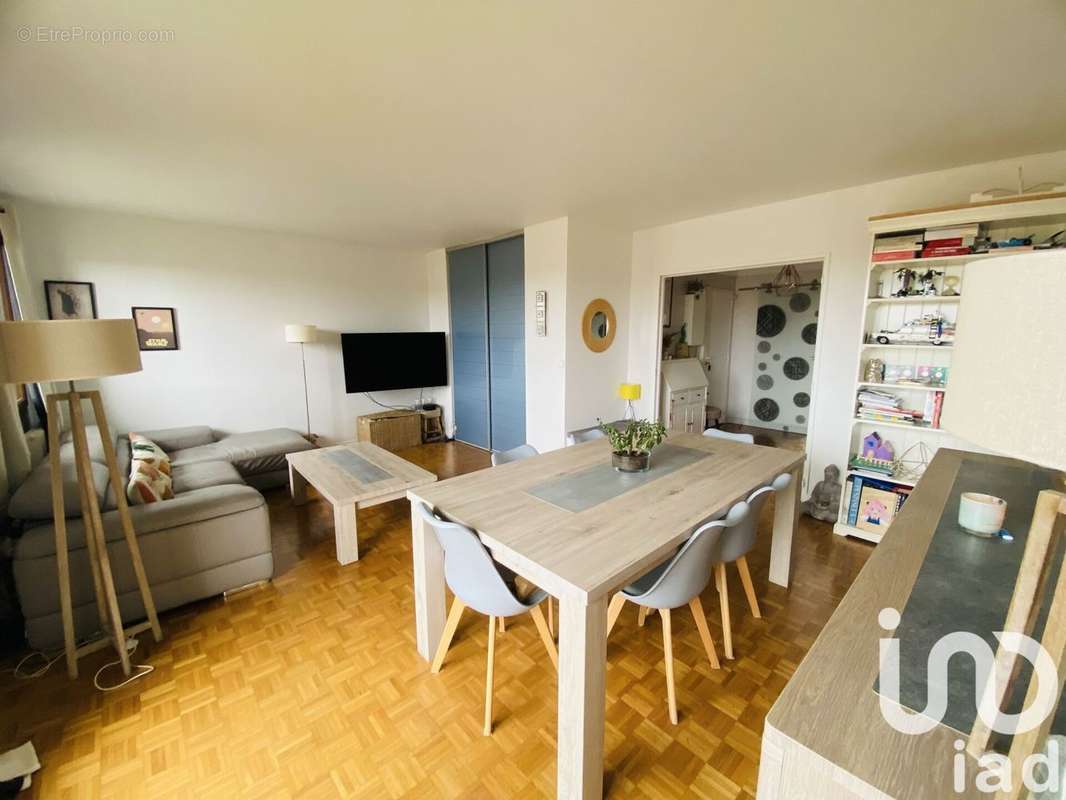 Photo 2 - Appartement à SAINT-MAUR-DES-FOSSES