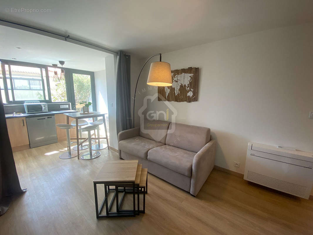 Appartement à SAUSSET-LES-PINS