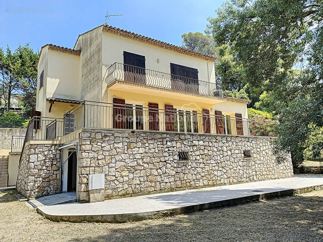 Maison à MOUGINS