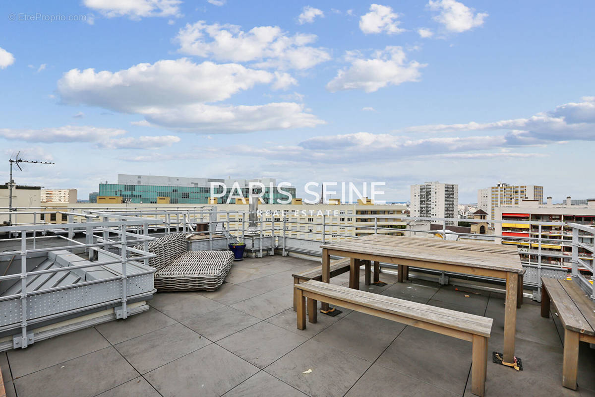 Appartement à PARIS-14E