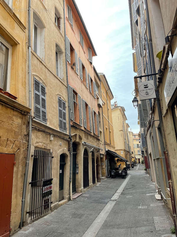 Appartement à AIX-EN-PROVENCE