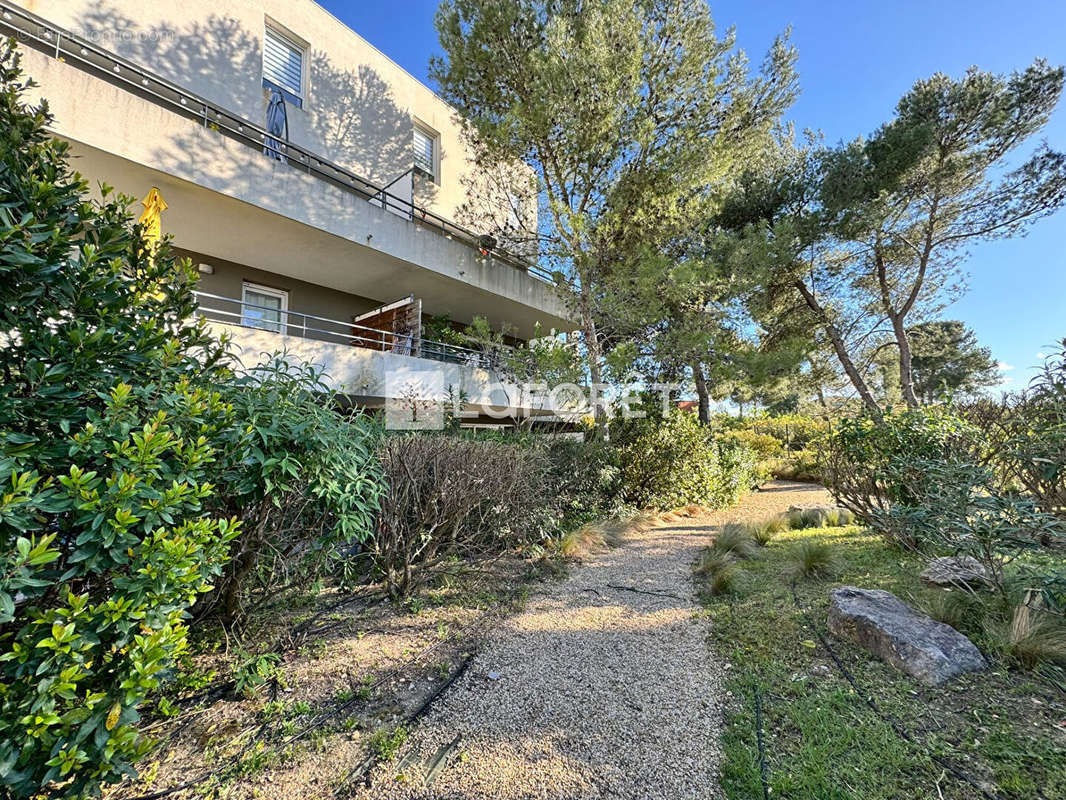 Appartement à LE CRES