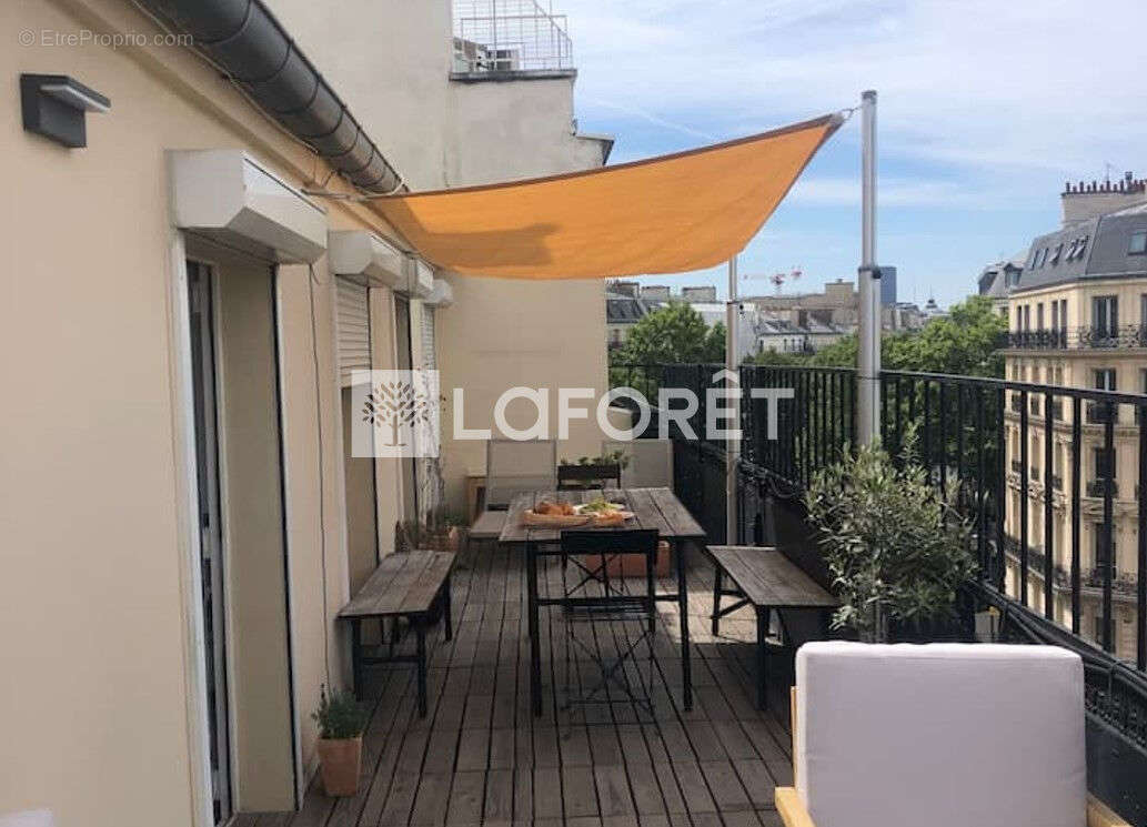 Appartement à PARIS-9E