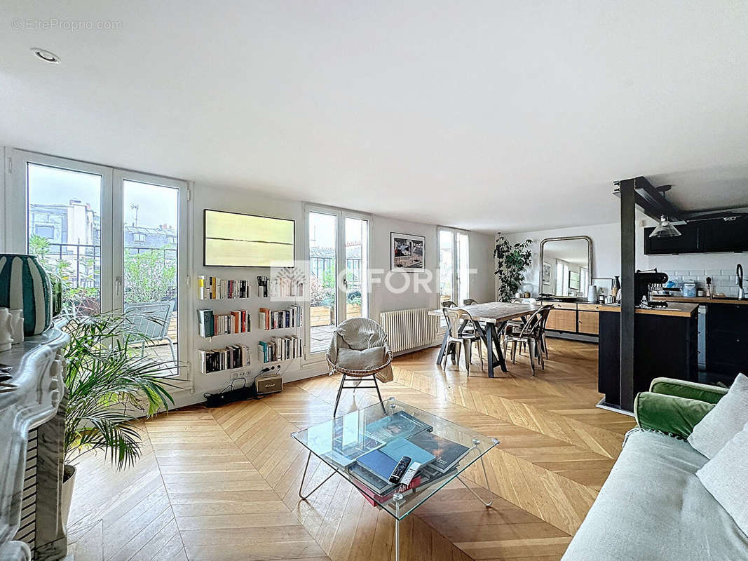 Appartement à PARIS-9E