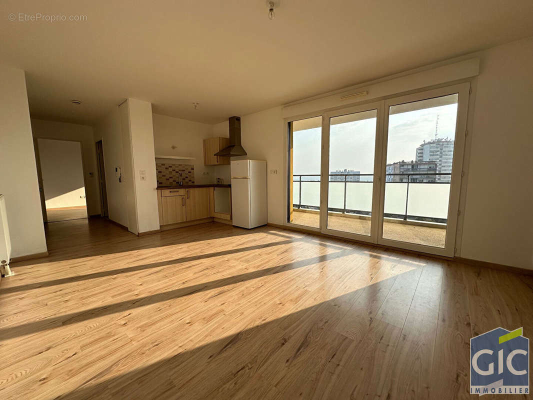 Appartement à HEROUVILLE-SAINT-CLAIR