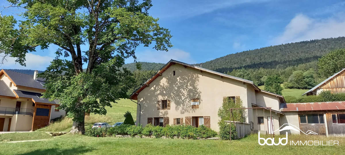 Appartement à MEAUDRE