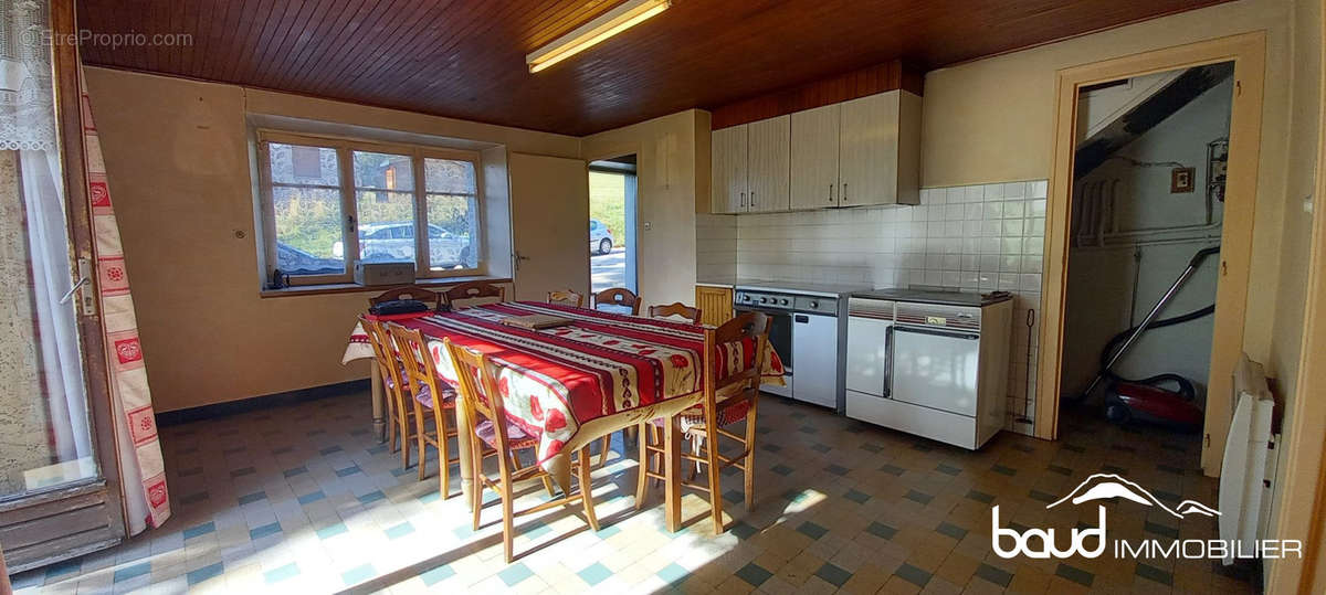 Appartement à MEAUDRE