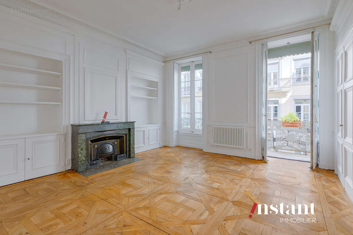 Appartement à LYON-6E