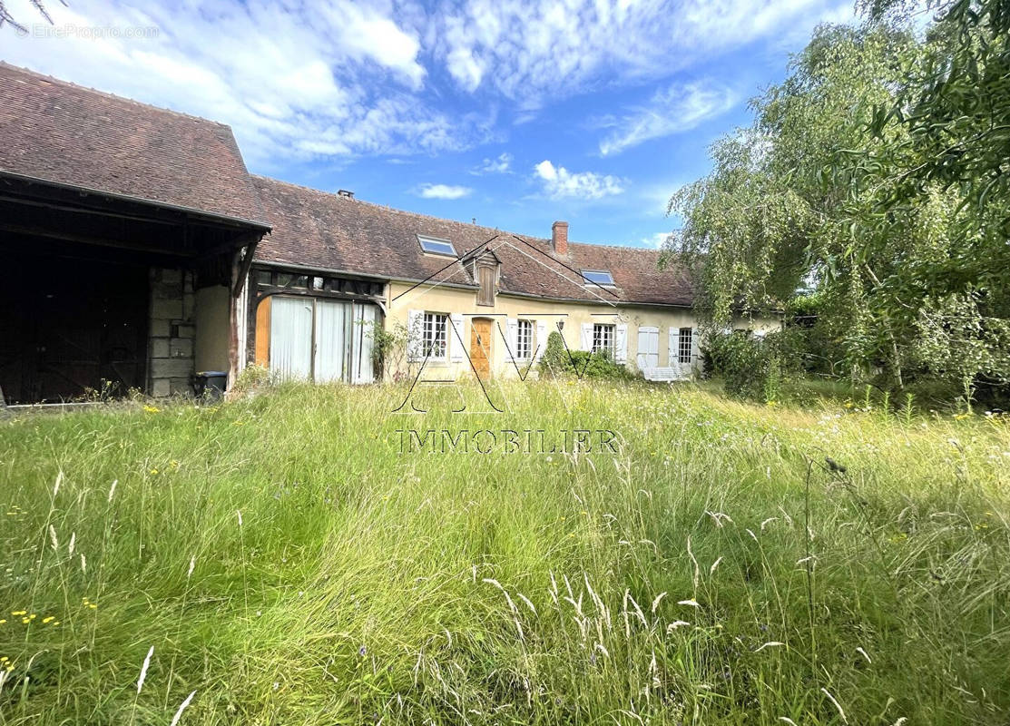 Maison à SAINTE-GENEVIEVE