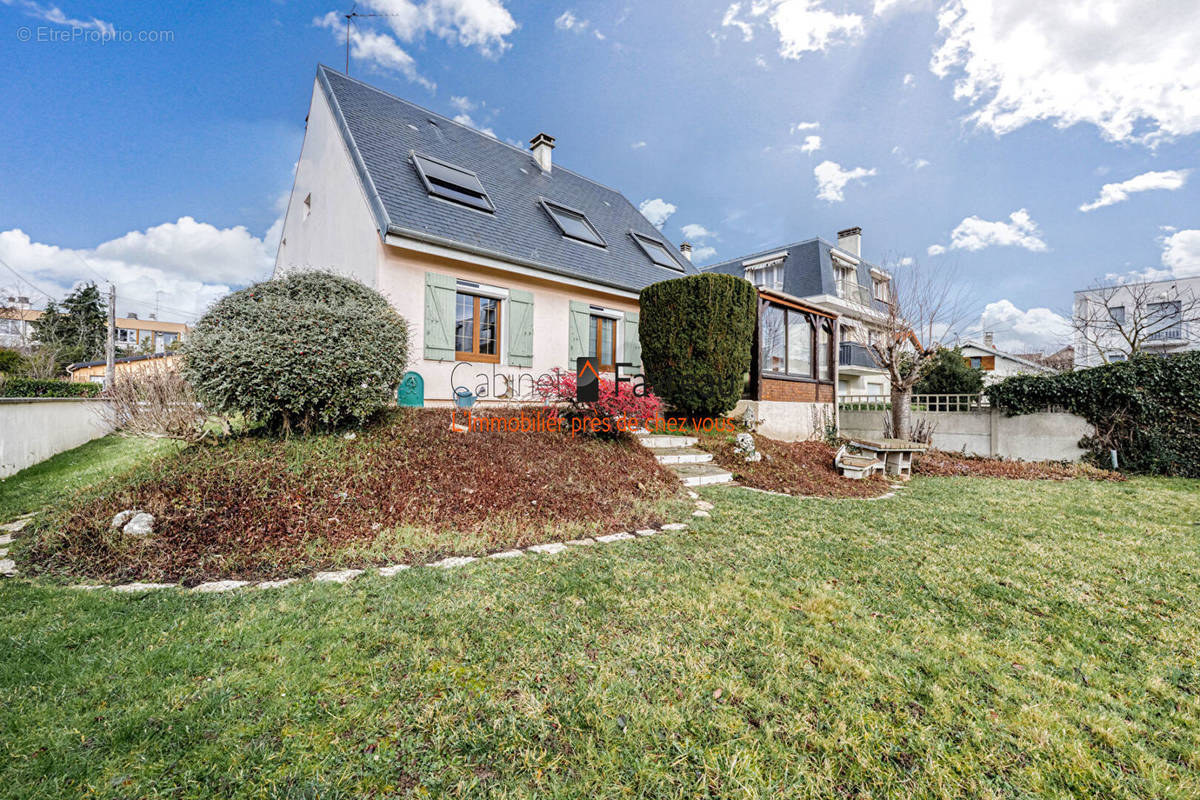 Maison à VITRY-SUR-SEINE