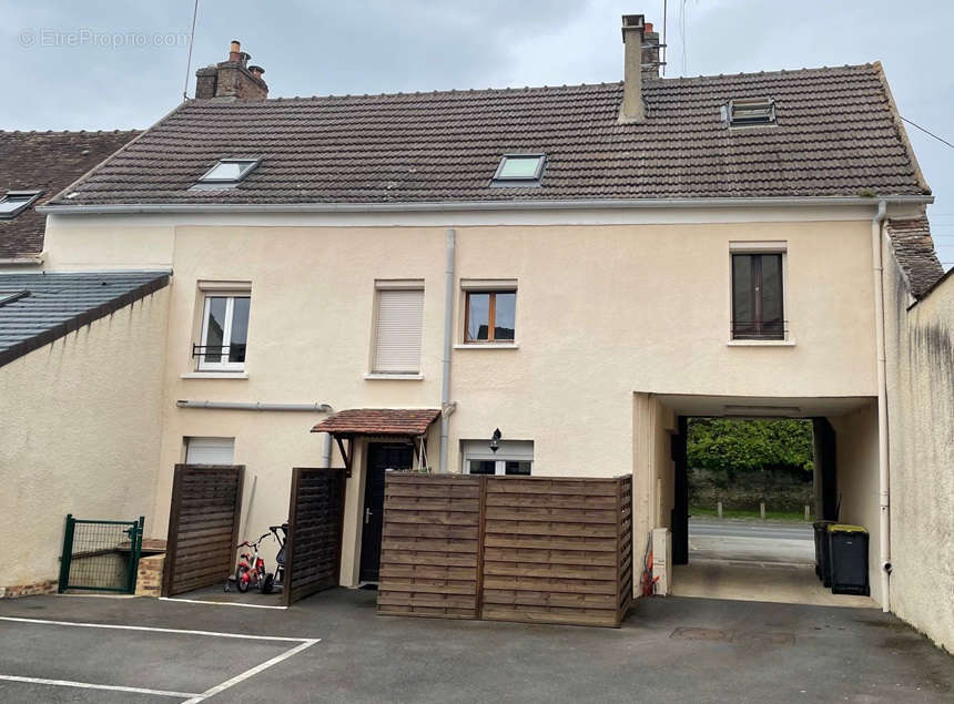 Appartement à GUIGNES