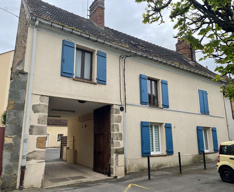 Appartement à GUIGNES