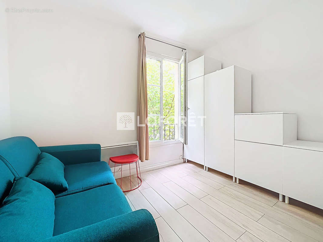 Appartement à LES LILAS