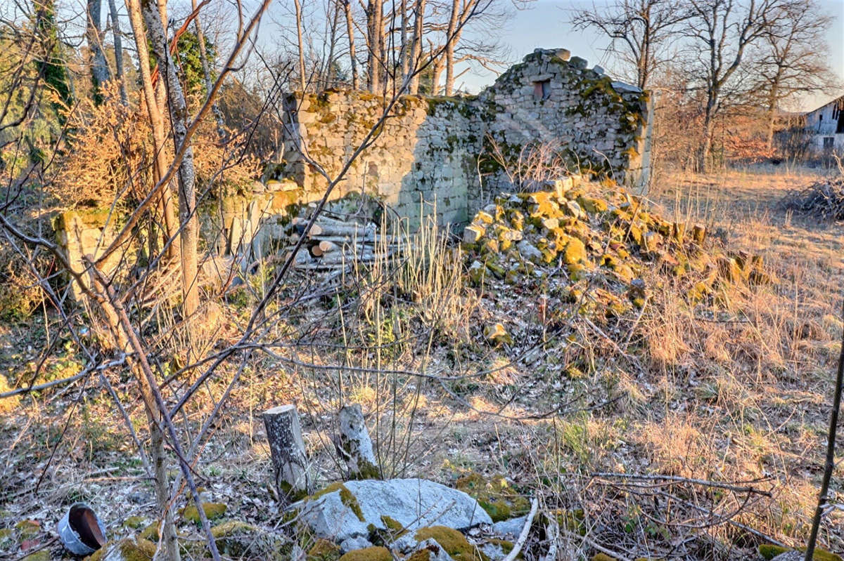 Terrain à LAPTE