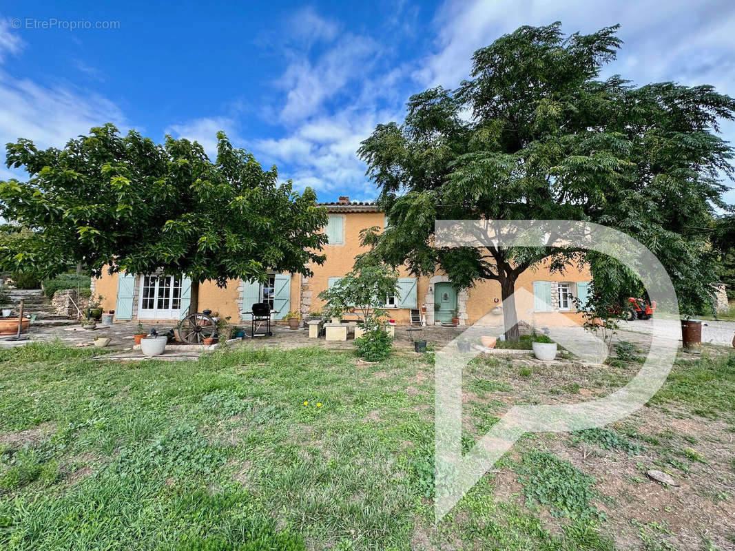 Maison à MOISSAC-BELLEVUE