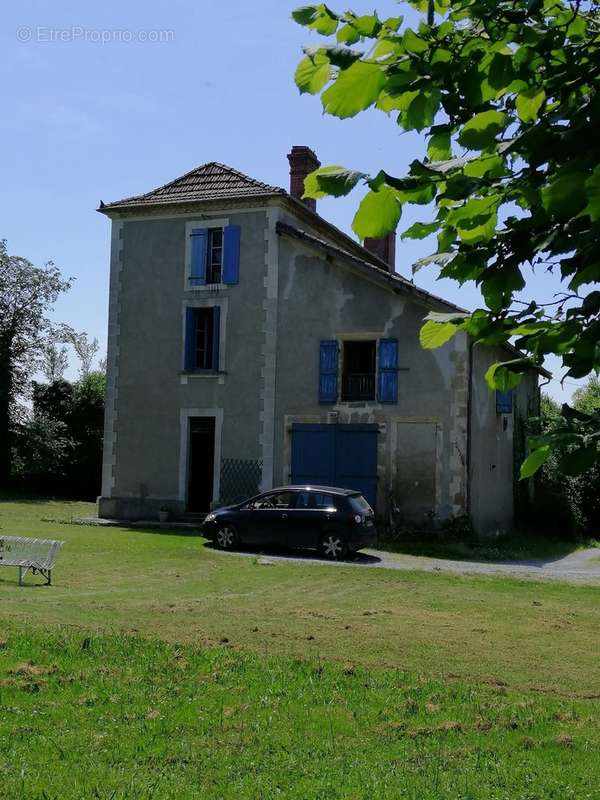 Maison à BEAUMARCHES