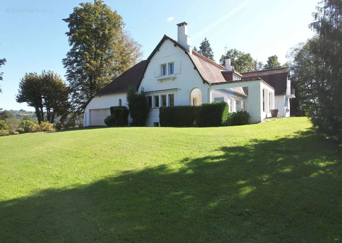 Maison à LOURDES